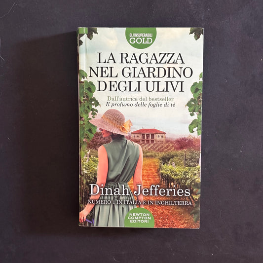 La ragazza nel giardino degli ulivi
