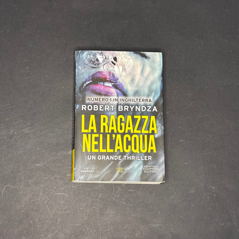 La ragazza nell’acqua